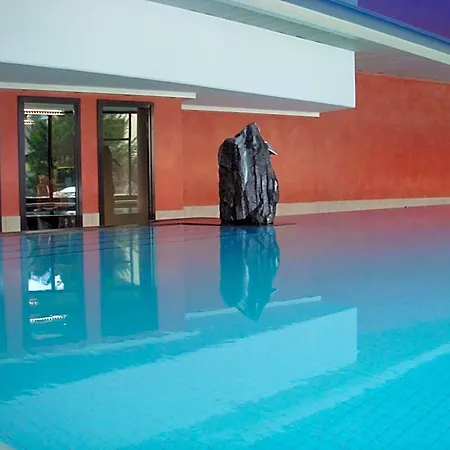 Seeblick Mit Anbindung An Ein 4-sterne-hotel Otel 2*