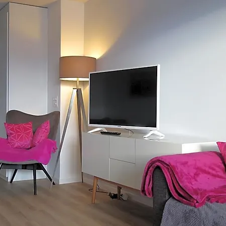 Seeblick Mit Anbindung An Ein 4-sterne-hotel Otel